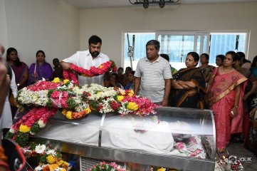 Celebs Pay Condolences to C Narayana Reddy